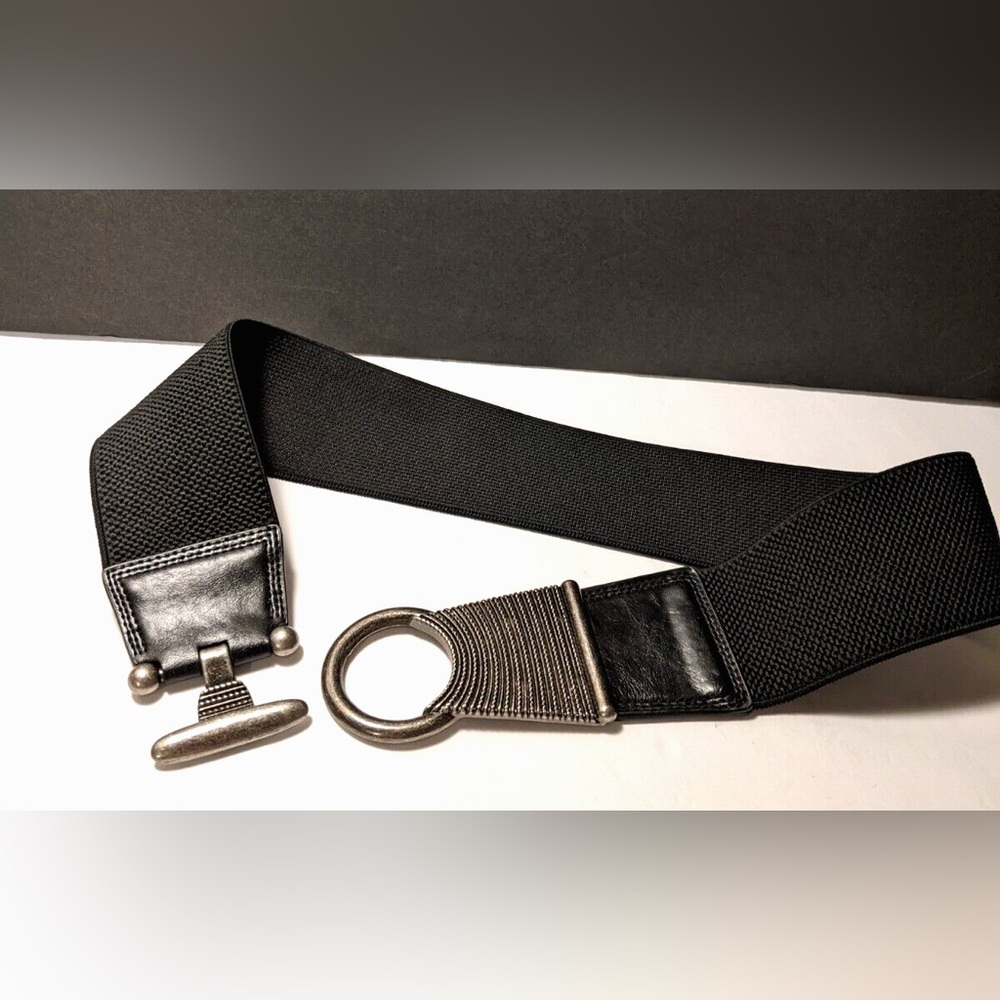 Black and Silver Metal Hardware Women’s Belt